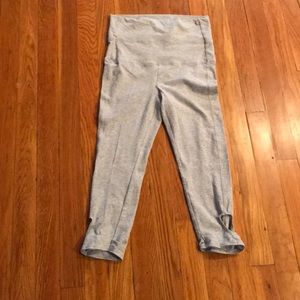 Capri exercise pants